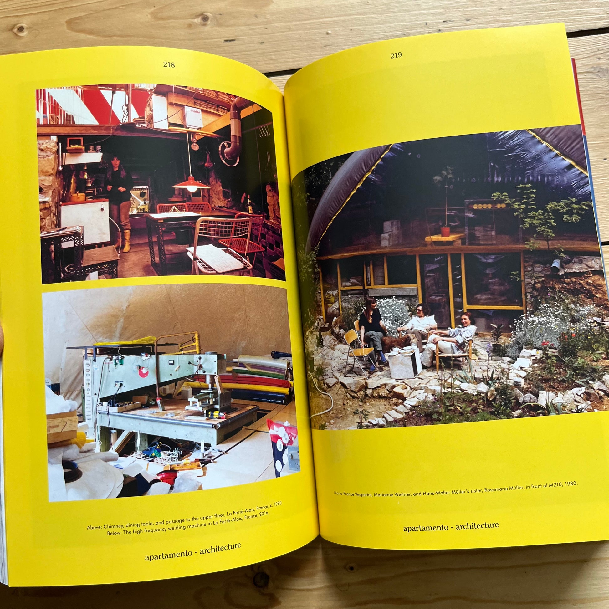 新品未開封‼️ apartamento magazine issue#33 APARTAMENTO 新品未開封‼️ apartamento magazine issue#33 APARTAMENTO