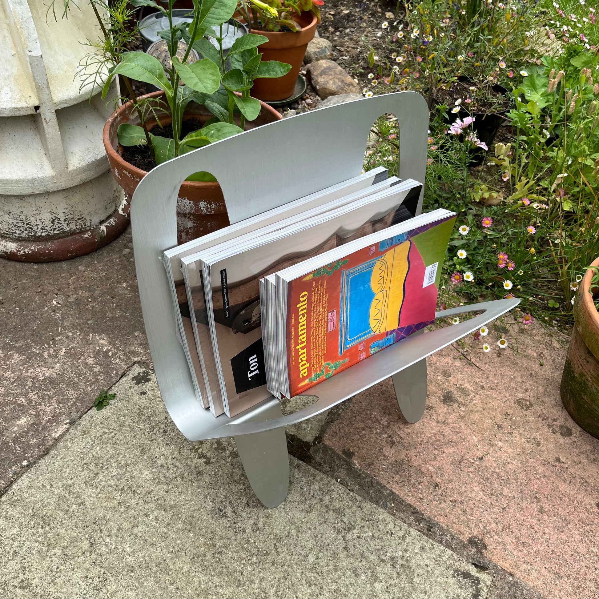 Umbra Peel Magazine Rack – Arms n Legs Umbra Peel Magazine Rack – Arms n Legs