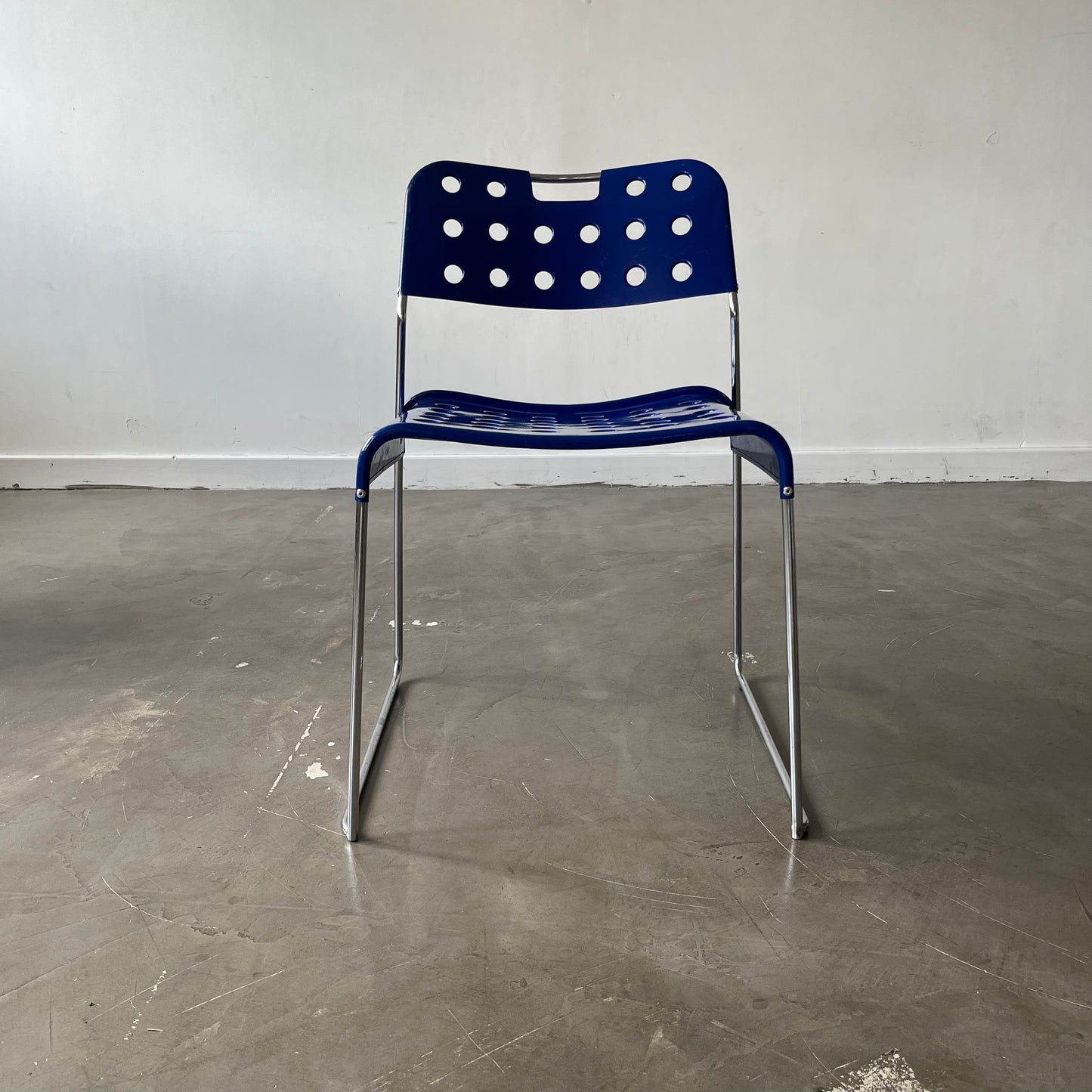 Omstak Chair by Rodney Kinsman - Bieffeplast