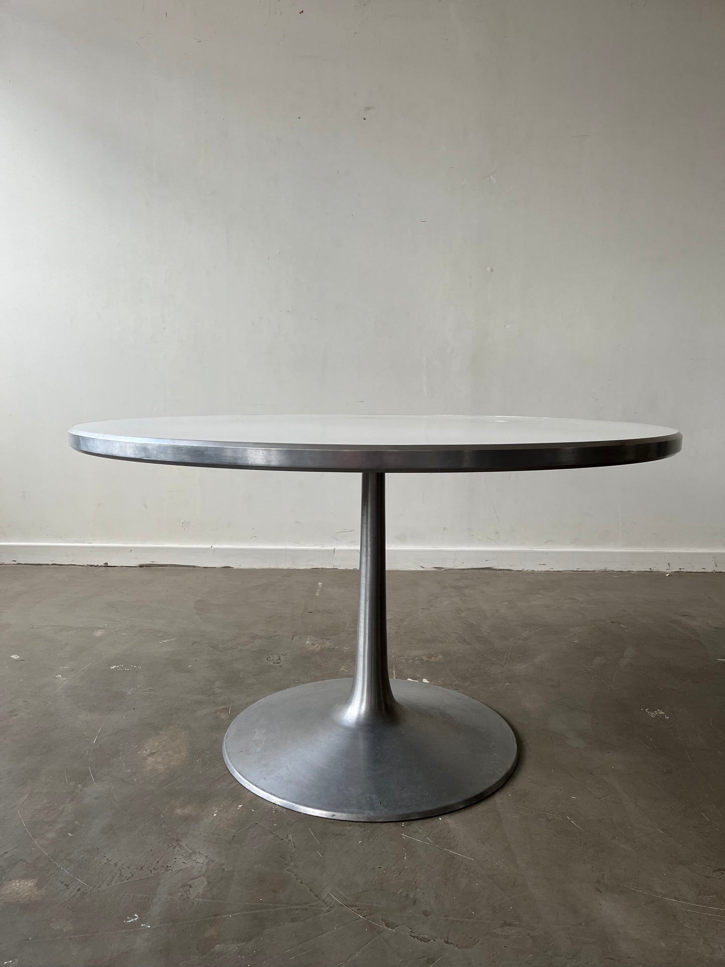 Mid Century Danish Tulip Dining Table by Poul Cadovius