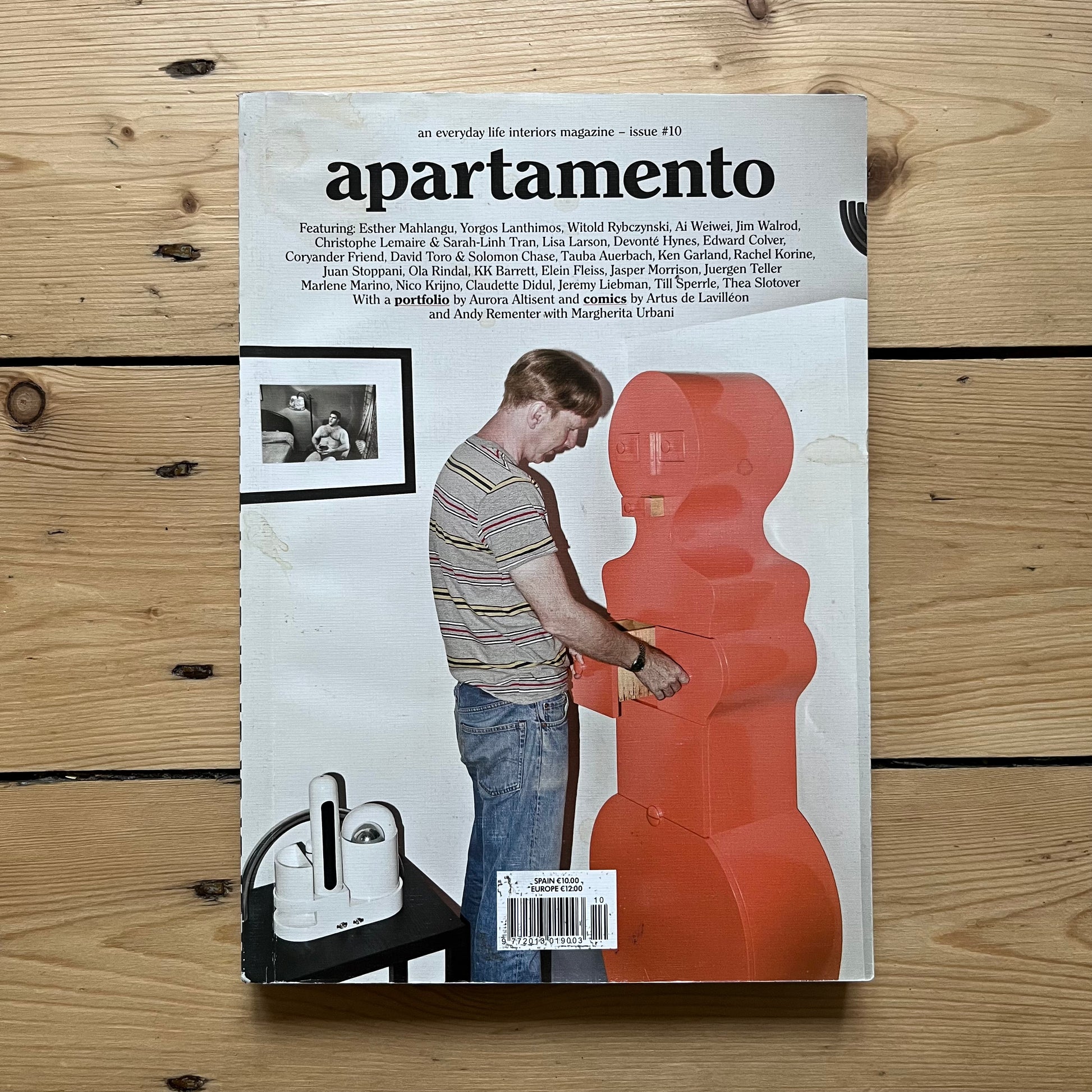 Apartamento Magazine Issue 10 – Arms n Legs Apartamento Magazine Issue 10 – Arms n Legs